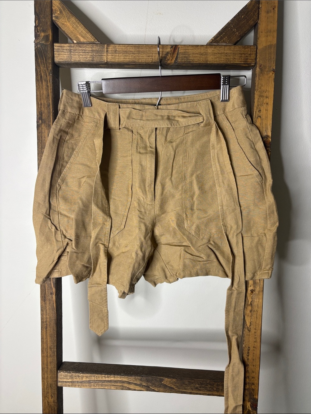 Express Midi Tan High-Rise Pleated Tie-Waist Shorts Size 4